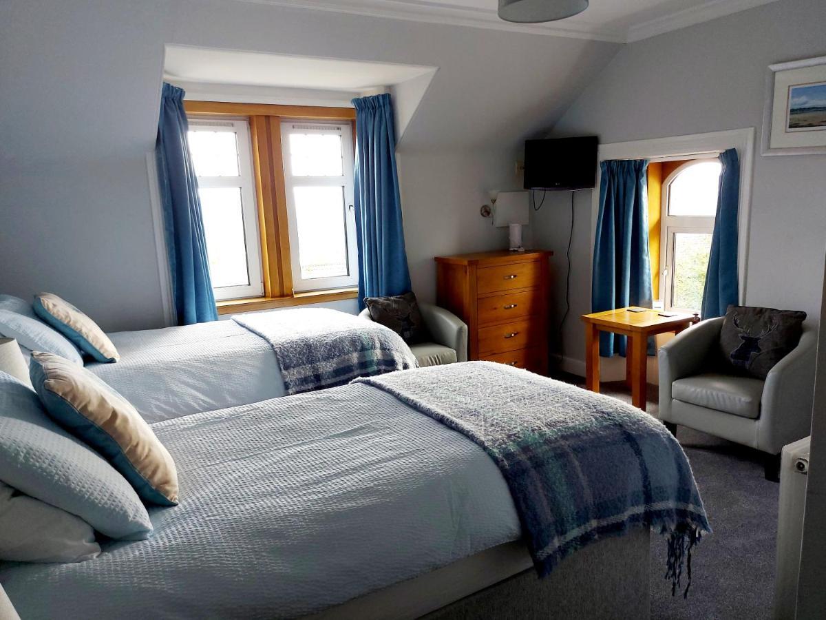 Firtree Bed And Breakfast At Galvelbeg House Crieff Bagian luar foto
