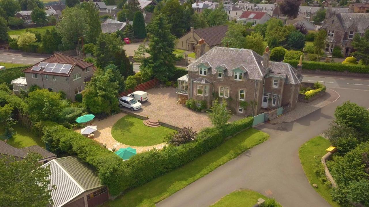 Firtree Bed And Breakfast At Galvelbeg House Crieff Bagian luar foto