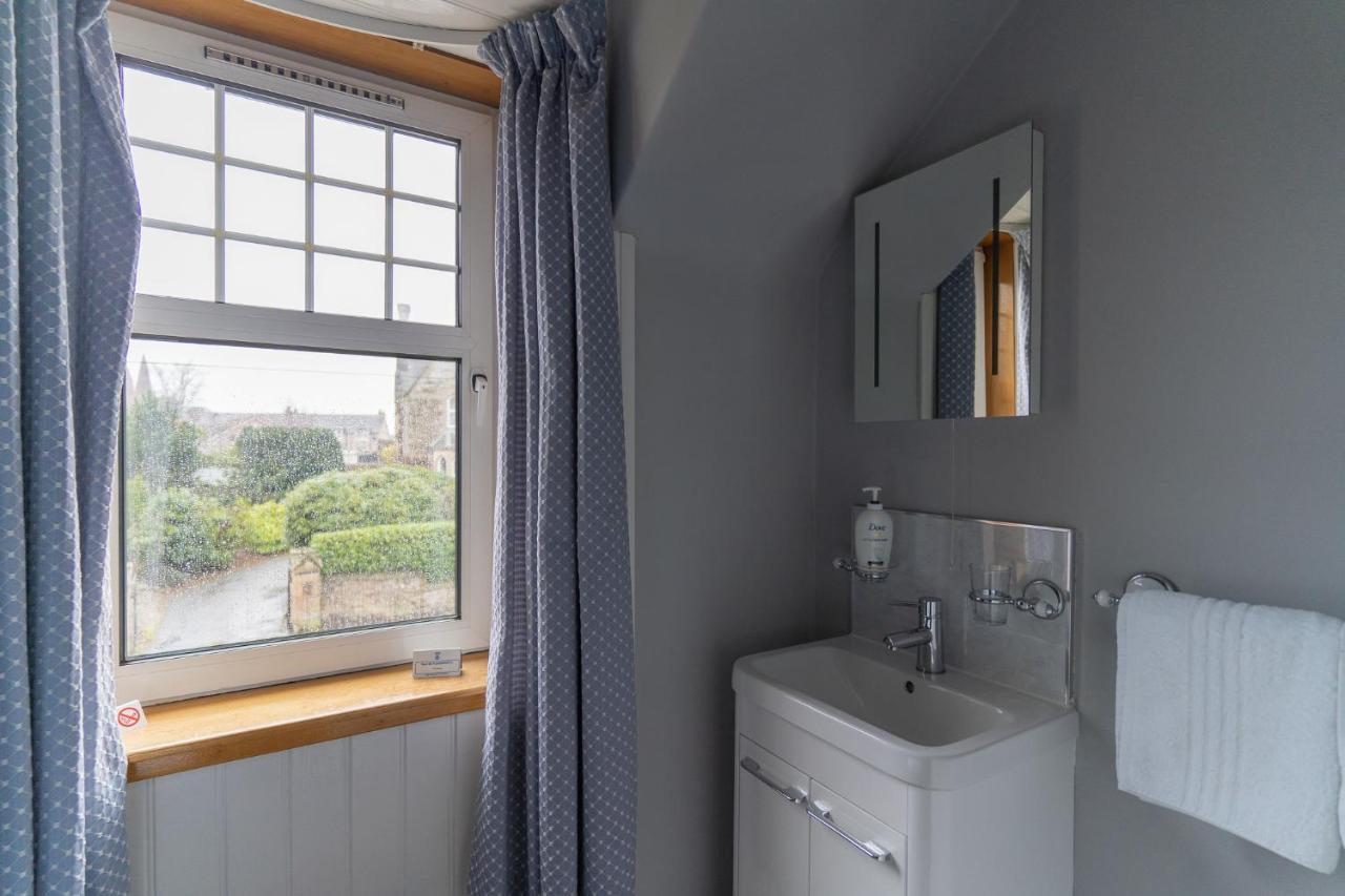 Firtree Bed And Breakfast At Galvelbeg House Crieff Bagian luar foto