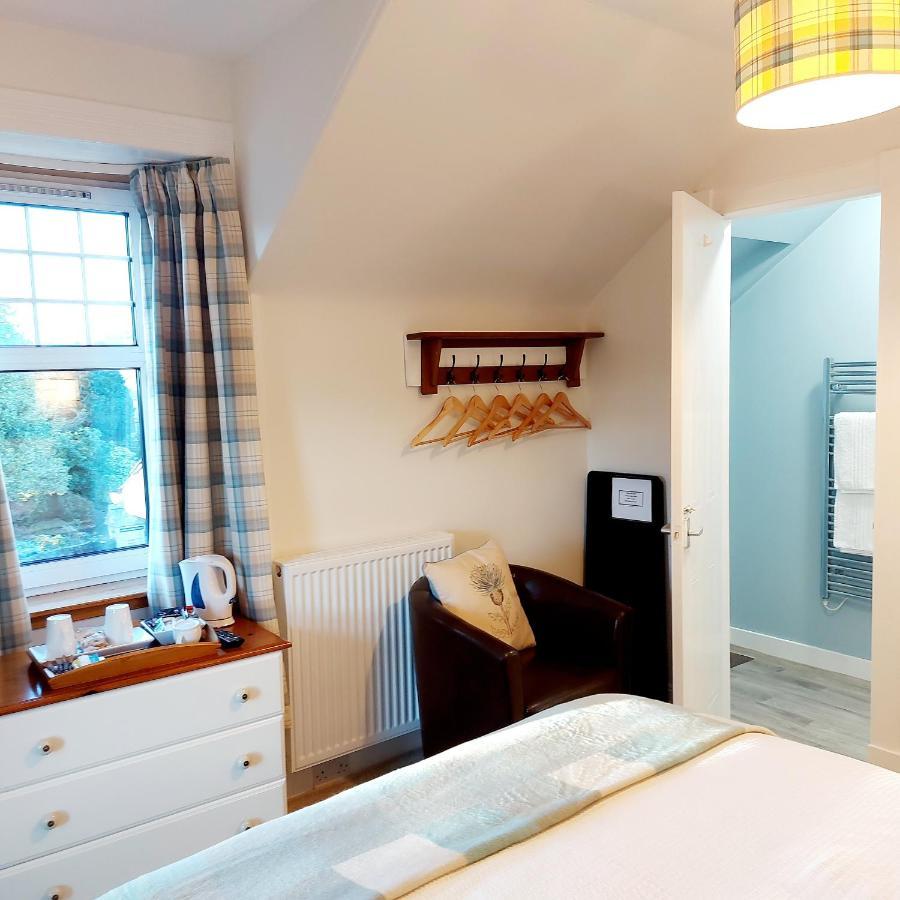 Firtree Bed And Breakfast At Galvelbeg House Crieff Bagian luar foto