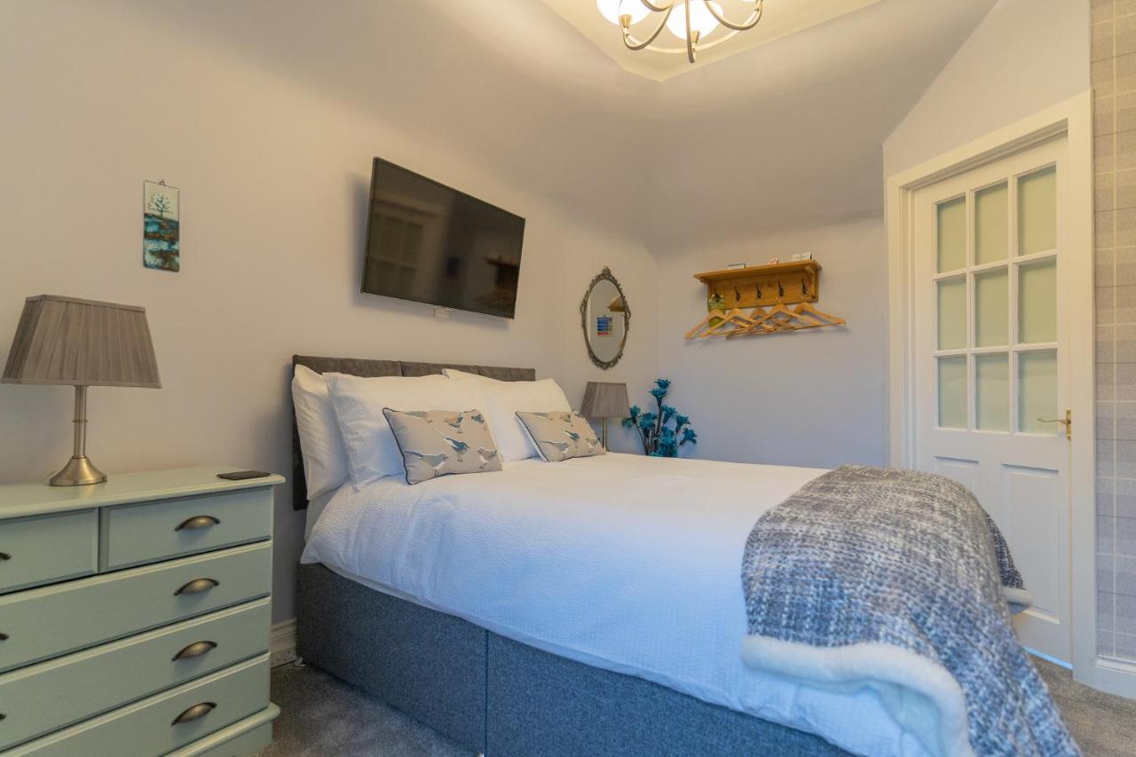 Firtree Bed And Breakfast At Galvelbeg House Crieff Bagian luar foto