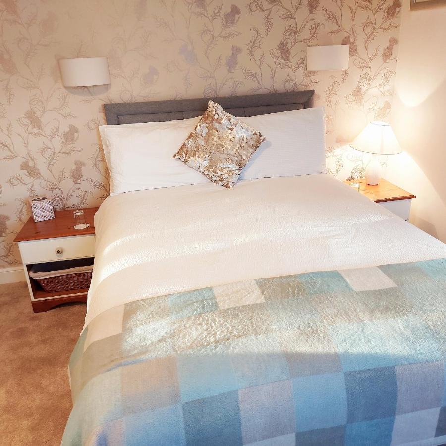 Firtree Bed And Breakfast At Galvelbeg House Crieff Bagian luar foto