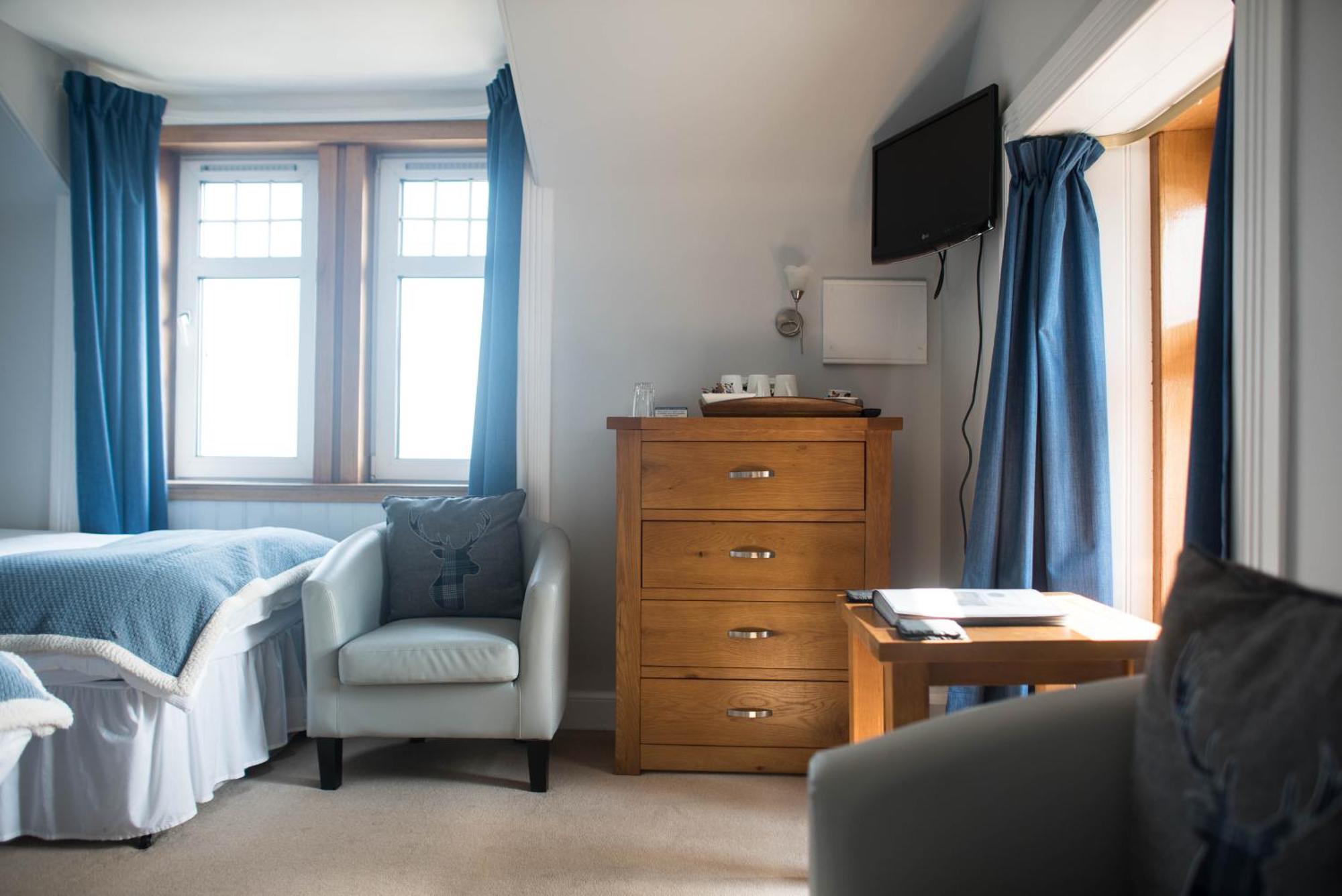 Firtree Bed And Breakfast At Galvelbeg House Crieff Bagian luar foto
